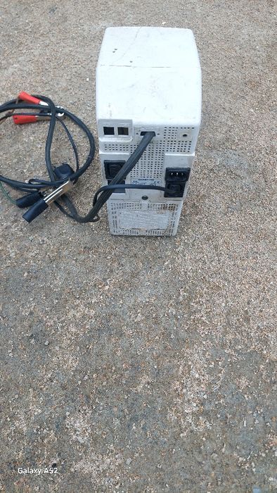 Продам зарядное устройства