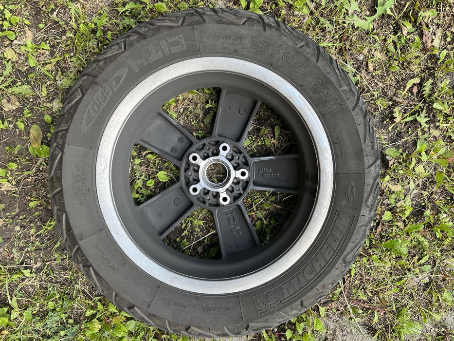 Джанти с гуми за Vespa