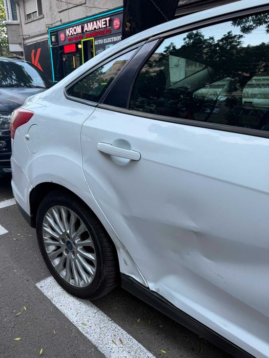 Ford Focus 2012  / 1.6 TDI * Krom Amanet Margeanului *