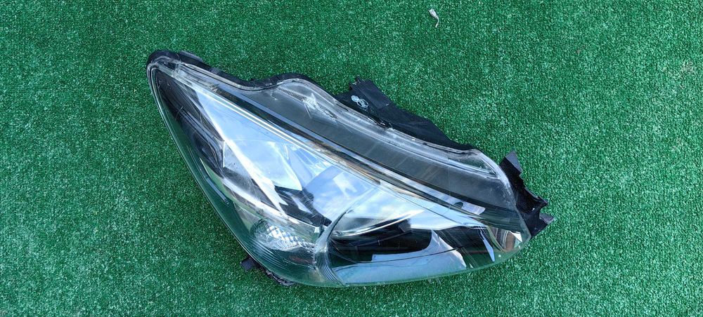 Фар за Mazda 2 / Мазда 2