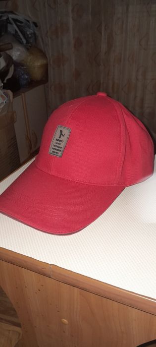 Продам бейсболки,новые.