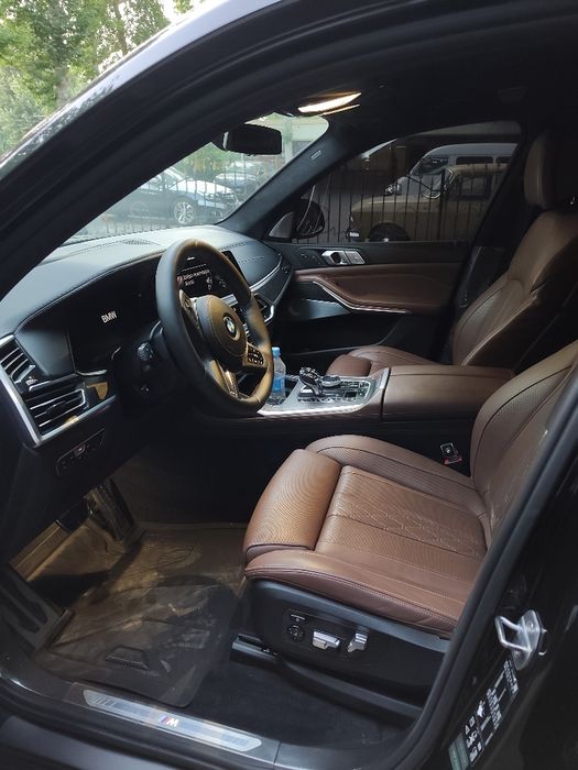 Продам BMW X7. I.  50 4. 4. Motor full