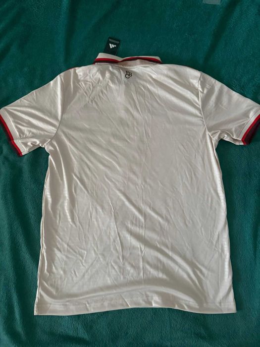 Tricouri de Fotbal