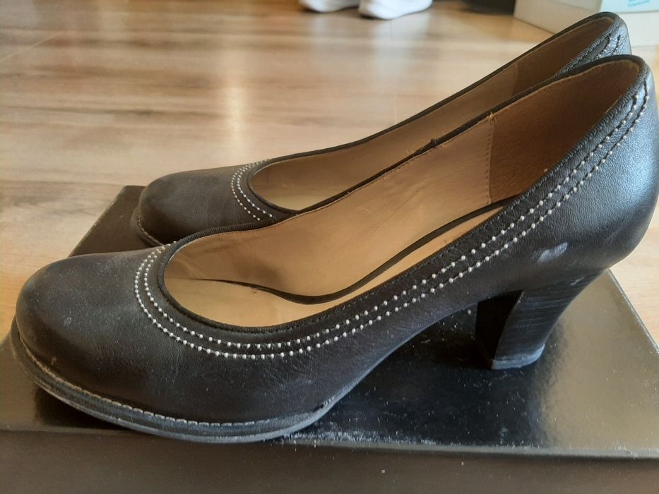 Обувки Clarks, номер 38,5