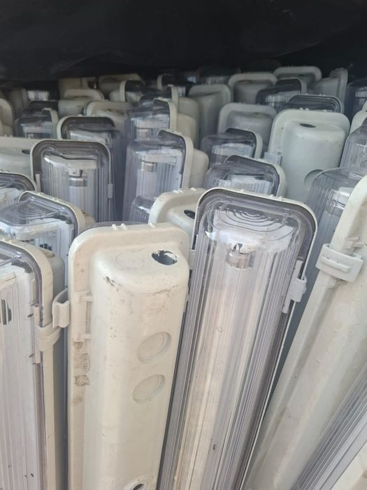 Lampi pentru iluminat industrial