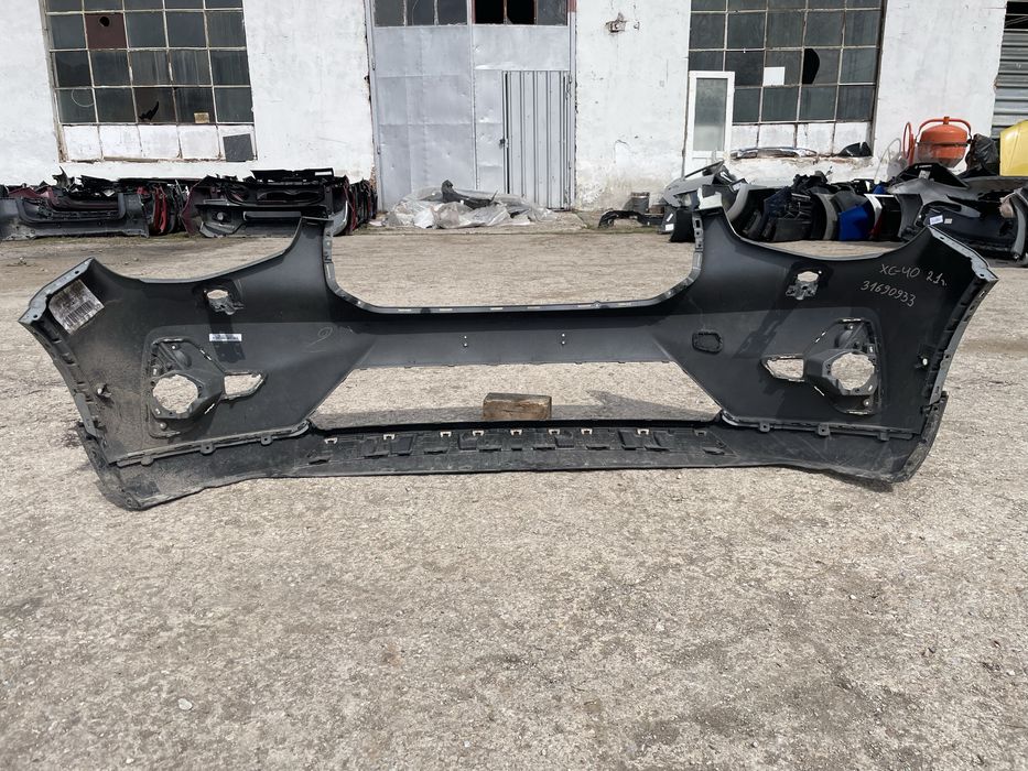 Предна броня за Volvo XC40 Волво ХЦ40  2023г- 2бр