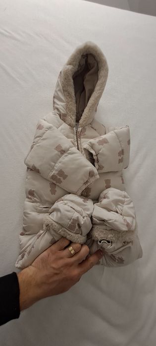 Vând combinezon/salopeta marimea 73