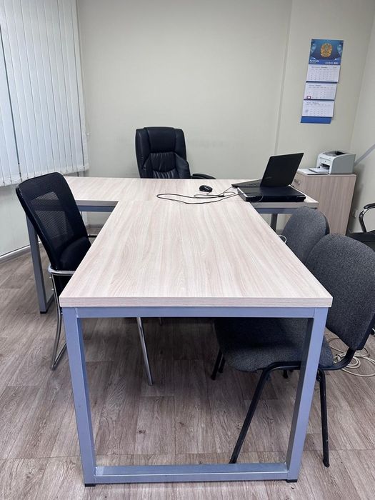 Продам офисную мебель