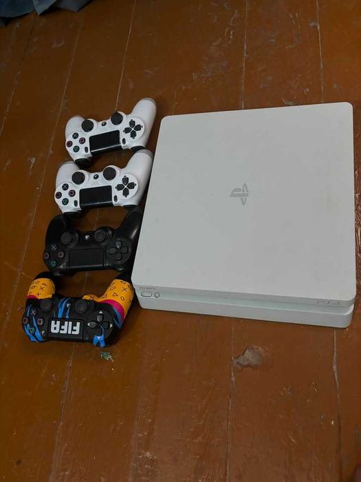 Sony Playstation 4 Slim PS4