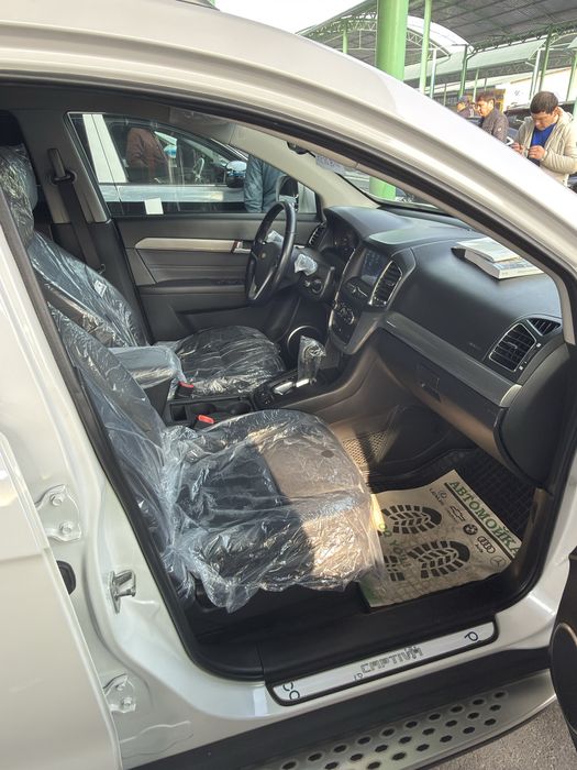 Chevrolet Captiva 2018 2.4 — a’lo holatda, toza.