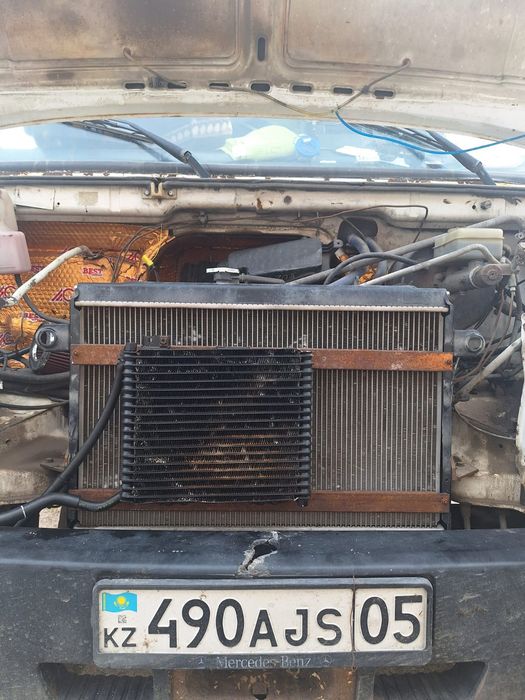 Мерседес 609. Автомат. 3 уз.  Срочно