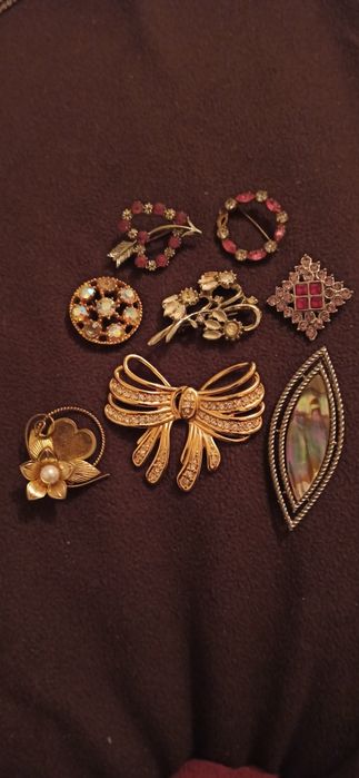 Брошки от чужбина,винтидж