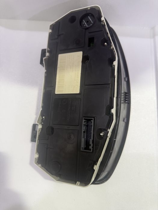 Ceasuri bord ford focus 2 facelift cod 8VT-10849-GF