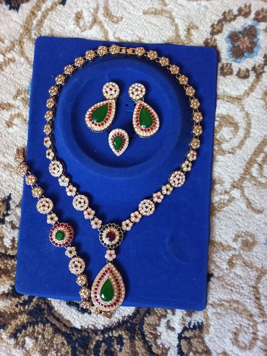 Bujiteriya komplikt hindistondiki