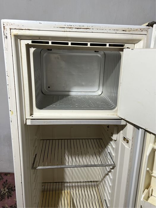 Продам холодильник Б/У