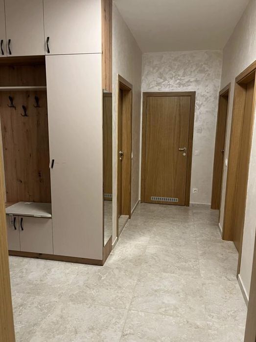 Тристаен апартамент под наем в ж.к. Зона Б-18, 2208961