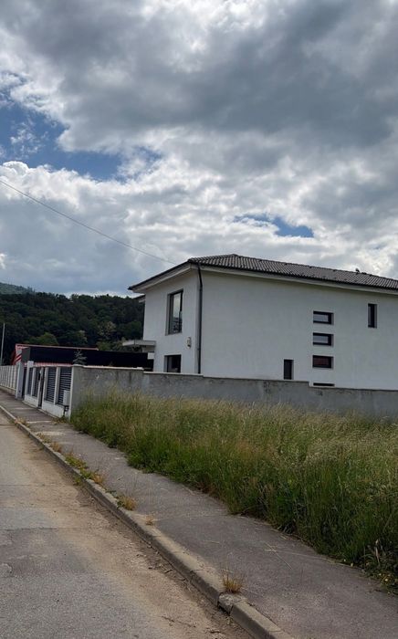 Teren toate utilitățile- Cristian 59000 euro