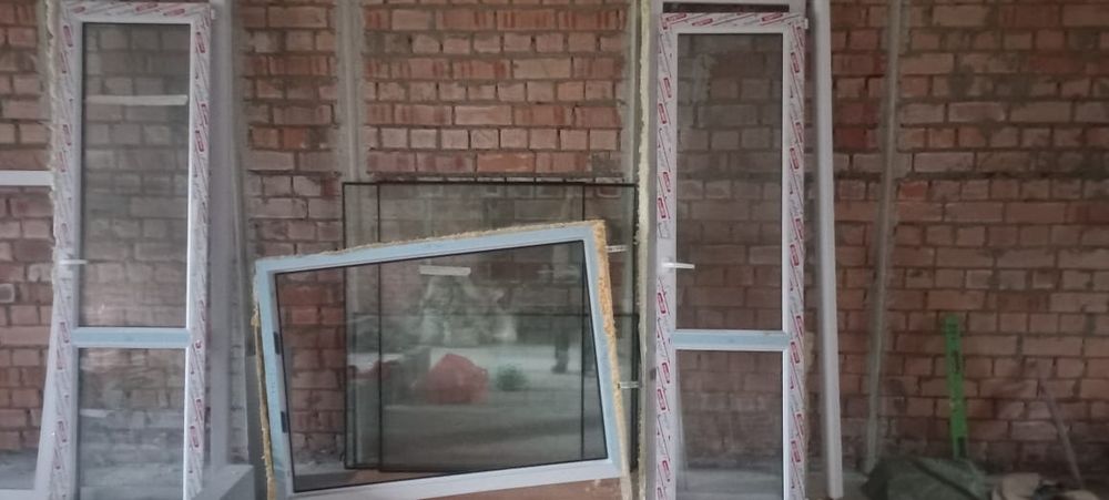 Продаются балконные окна