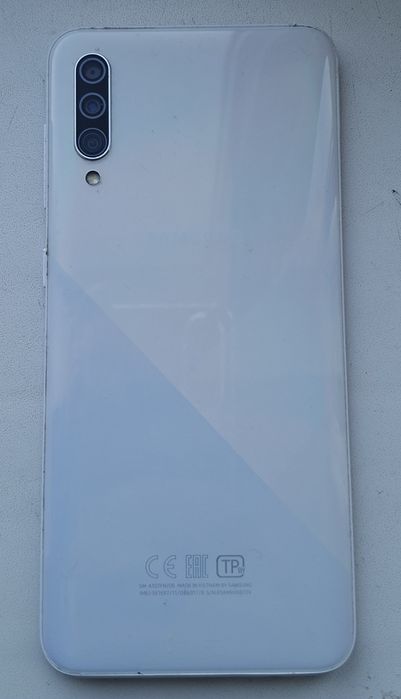 Продам б/у телефон Самсунг А 30 S