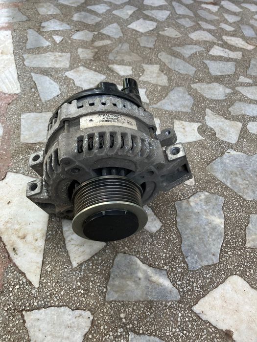 Алтернатор за Хонда