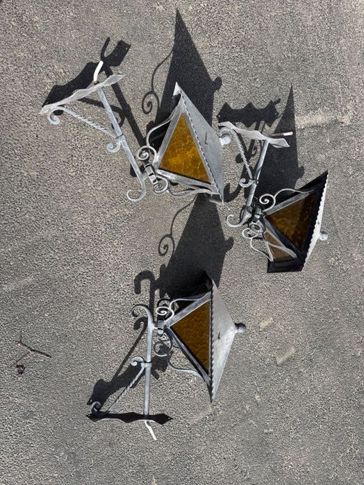 Стари , масивни лампи  Уникати  от ковано желязо . Над 50 годишни