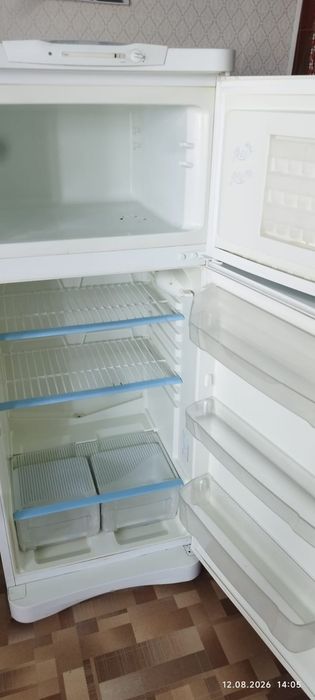 Продам холодильник