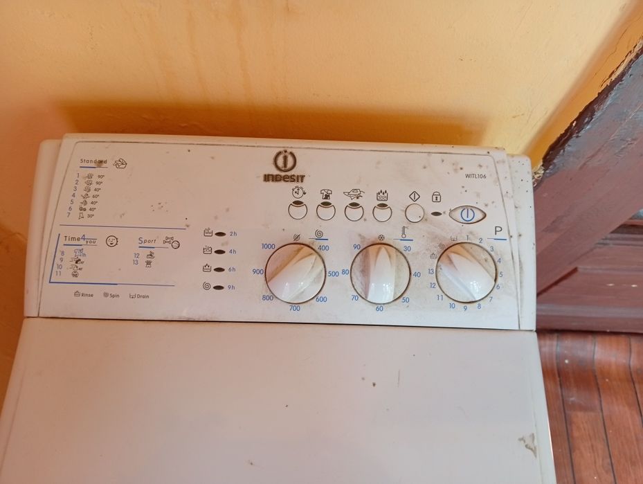 Mașina de spălat Indesit nouă capacitate 9 Kg  preț 400