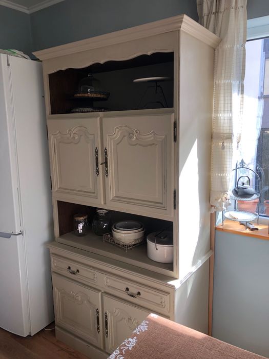 Vând vitrina recondiționată