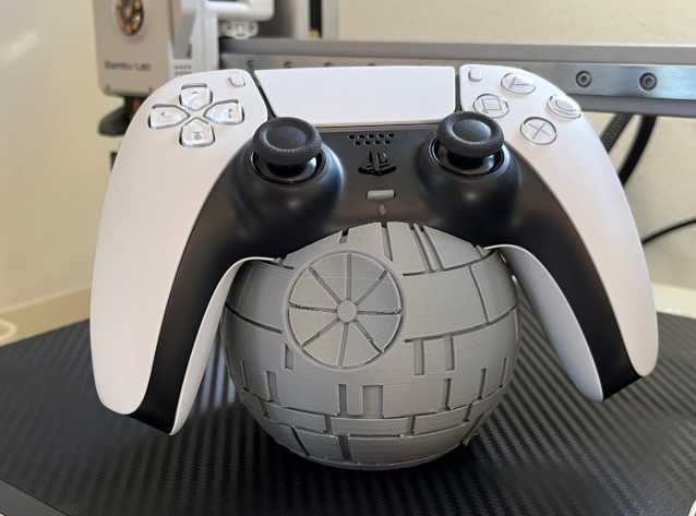 Stand pentru controller PS5 – Death Star – print 3D