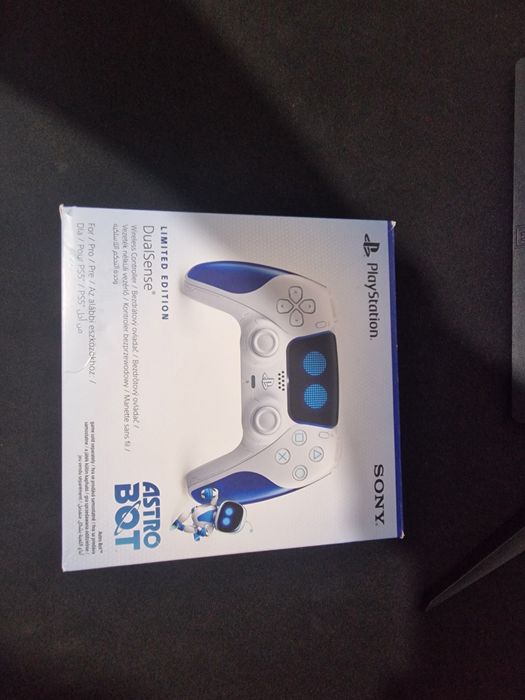 Ps5 controller astro bot
