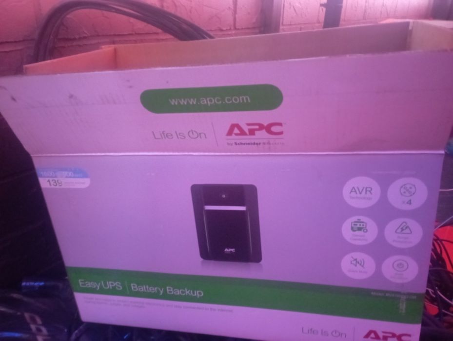 Apc бесперебойник 1600ва/900вт