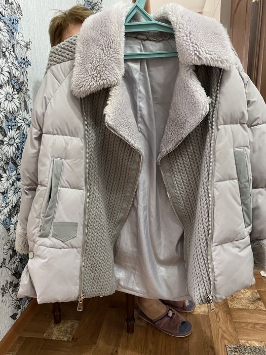 Продам зимнюю куртку !