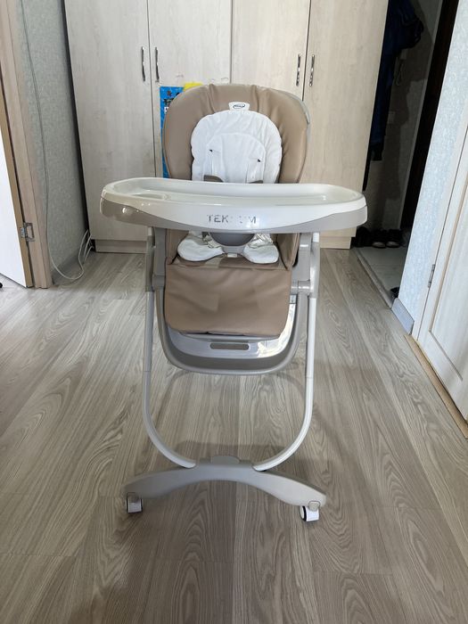 Детский стульчик для кормления