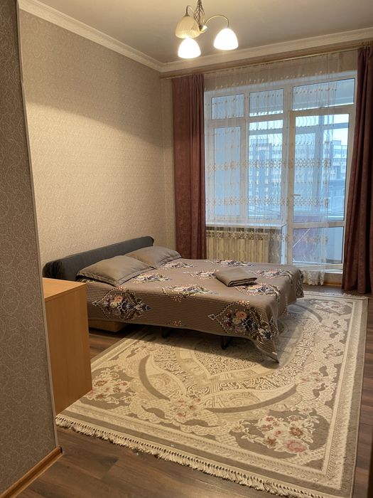 Сдам посуточно 4 к кв ЖК “Арай”