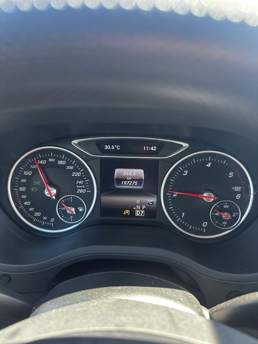 Mercedes B 2018 Schimb