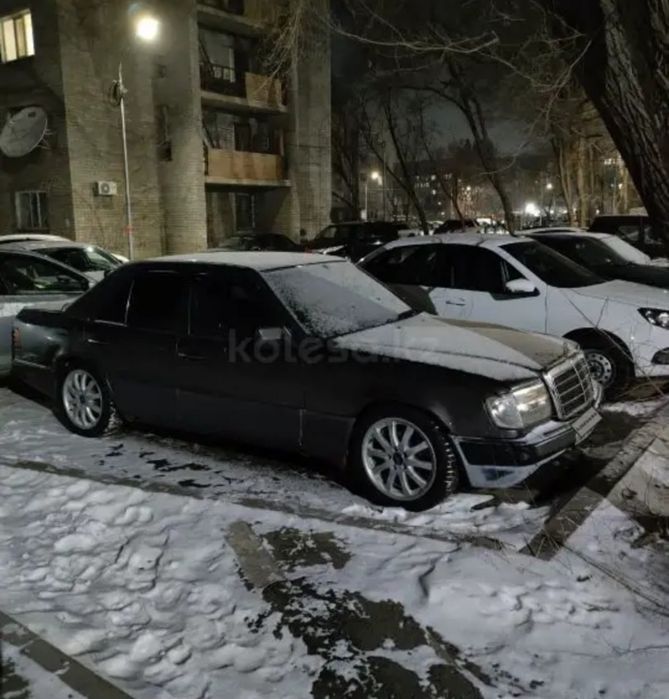 Продам Мерседес 124 Е260