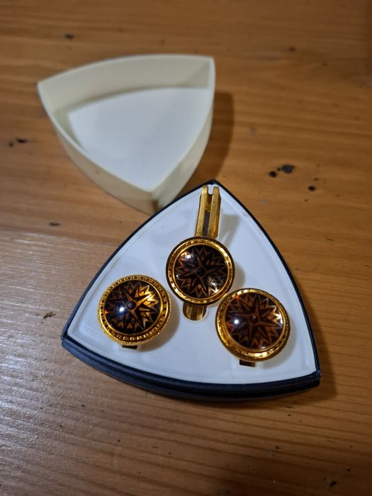 Продсвам бутонели за риза