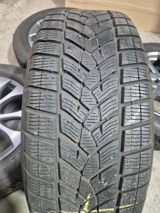 4бр. 235/60/18 зимни гуми Goodyear