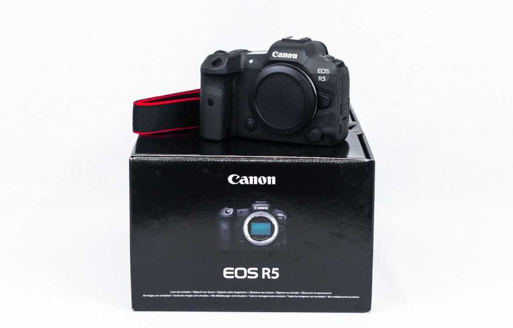 Canon EOS R5 - body - 6.800 de cadre