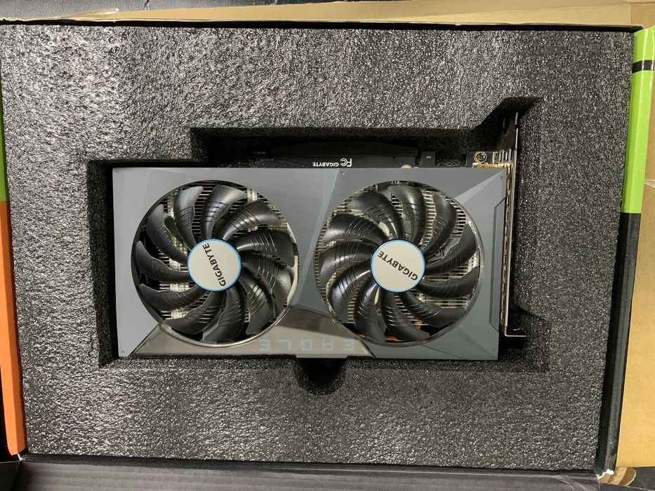 Видеокарта RTX 3050 8gb.
