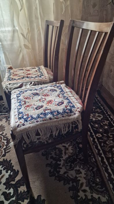 Продам стулья 5000 тг