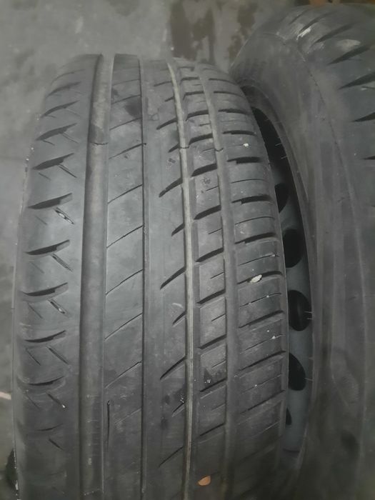 Продам диски с резиной r16  4:100 лето