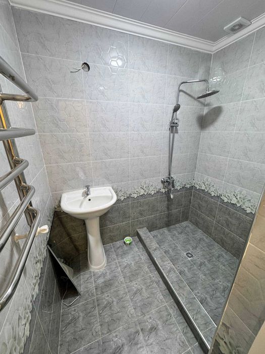 3х комнатная квартира на 9 этаже 73кв/м, в Самарканде