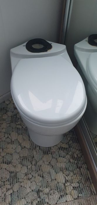 Продам унитаз  бу