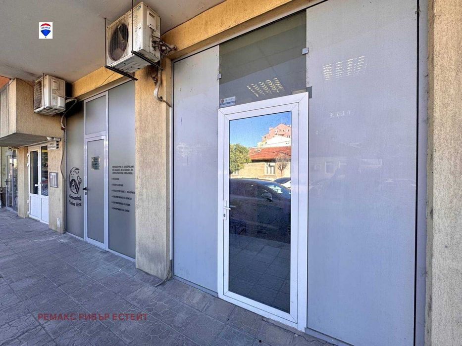 Офис под наем кв. Широк център