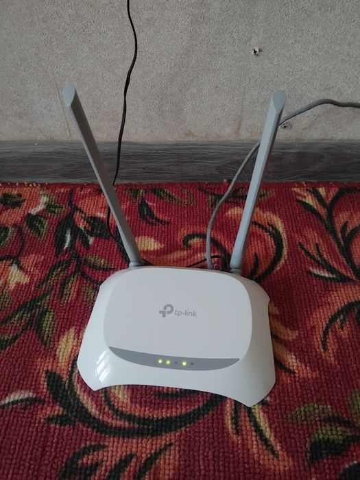 Продам роутер. Работает