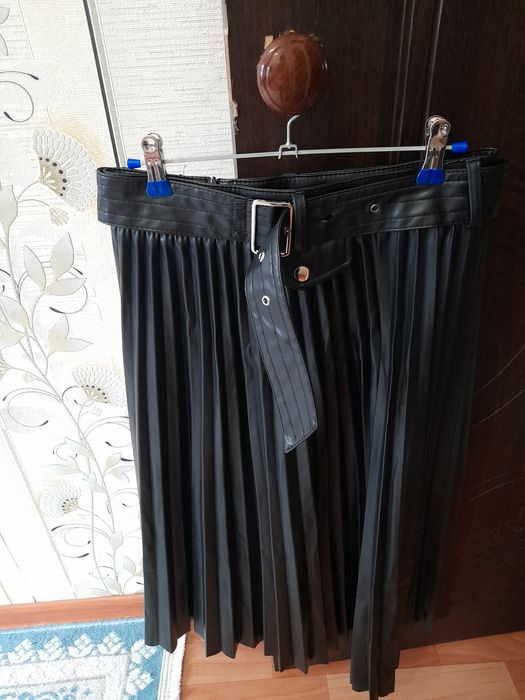 Продаётся юбка из эко кожи