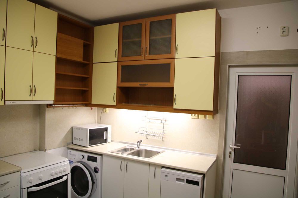 Дава се под наем Тристаен апартамент в Варна, Център - 70 кв.м за 648.21 € - Снимка #10