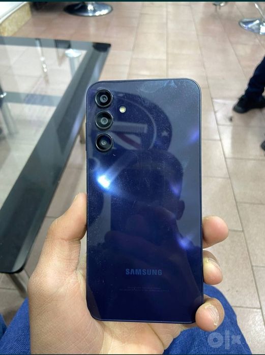 Samsung A15 sotamiz