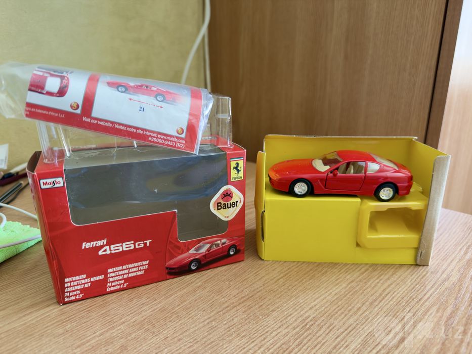 Продаю модель Ferrari 456 GT Maisto — коллекционная модель